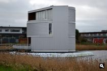 De waterwoning. Superstrak ontwerp
