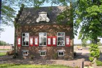 oud huis langs de 
