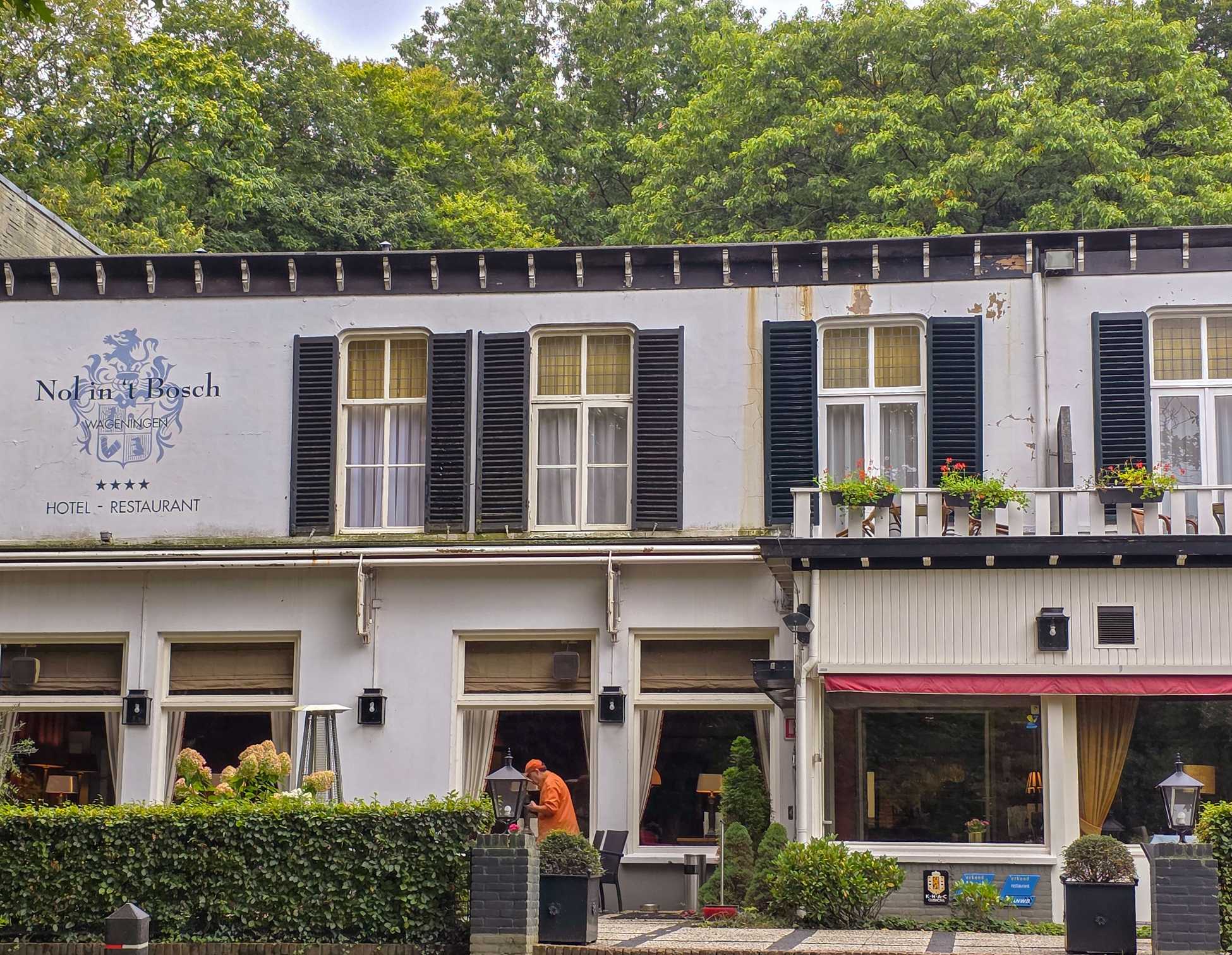 hotel-café-restaurant Nol in 