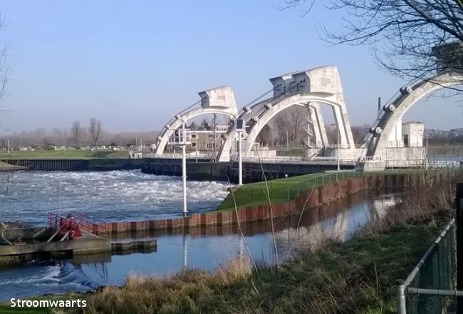 De stuw bij Hagestein