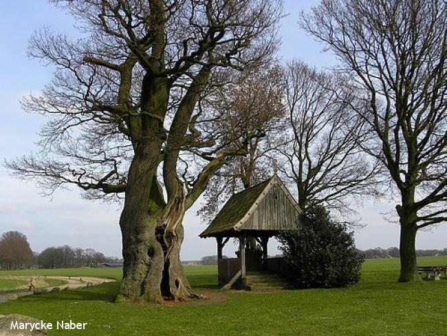 Kapel bij Kroezeboom op de Fleringer Esch