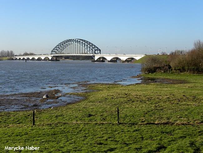 Oude IJsselbrug vanaf Het Engelse Werk