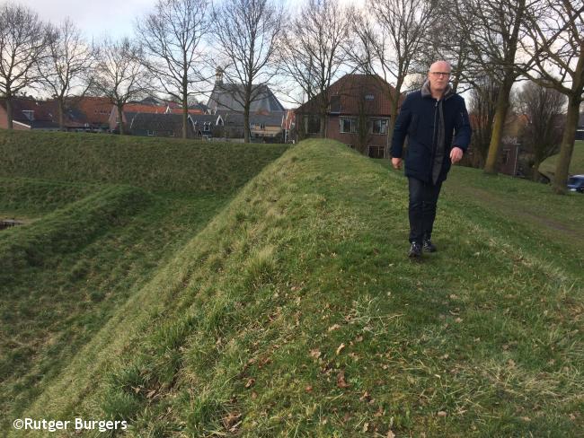 Wandelen op de vestingwal