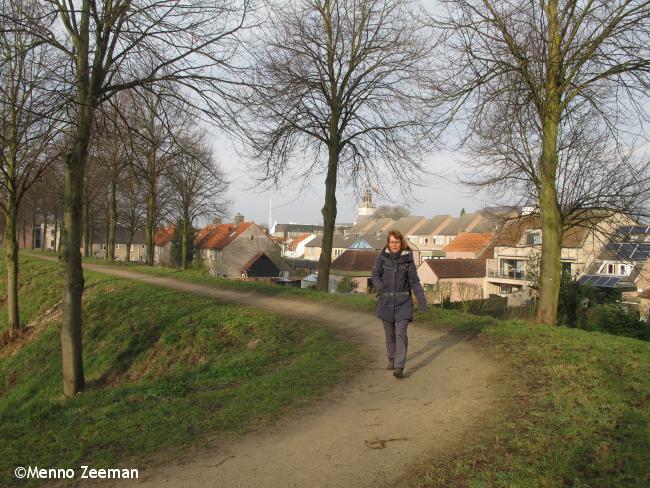 Hulst - Lopen langs linies