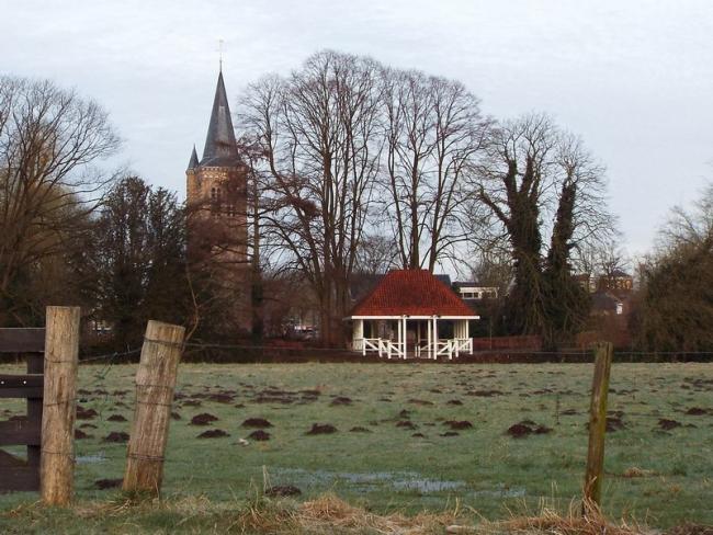 De Oude Toren in Son