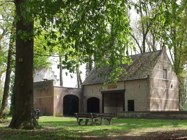 Poortgebouw kasteelruÃ¯ne Seldensate