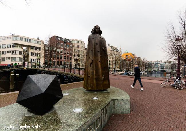 Spinoza op Zwanenburgwal