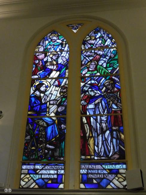 Engelse Episcopale Kerk gebranschilderde ramen Amsterdam 