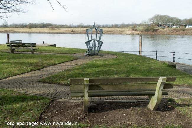 Parkje langs IJssel