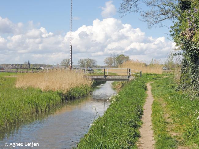 Brug over een aftakking van de Aa