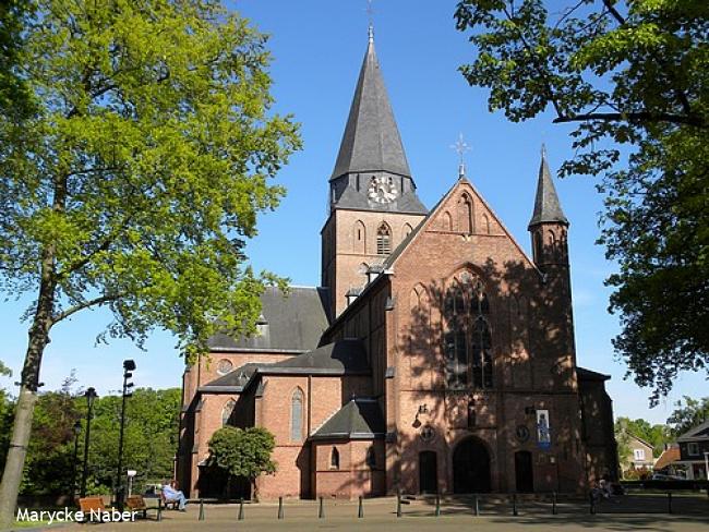 Sint Jacobus de Meerderekerk Lonneker
