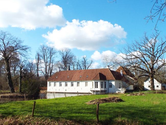 Langs kasteel Eikenlust