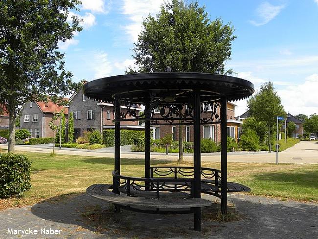 Prieeltje in park Kloosterhout