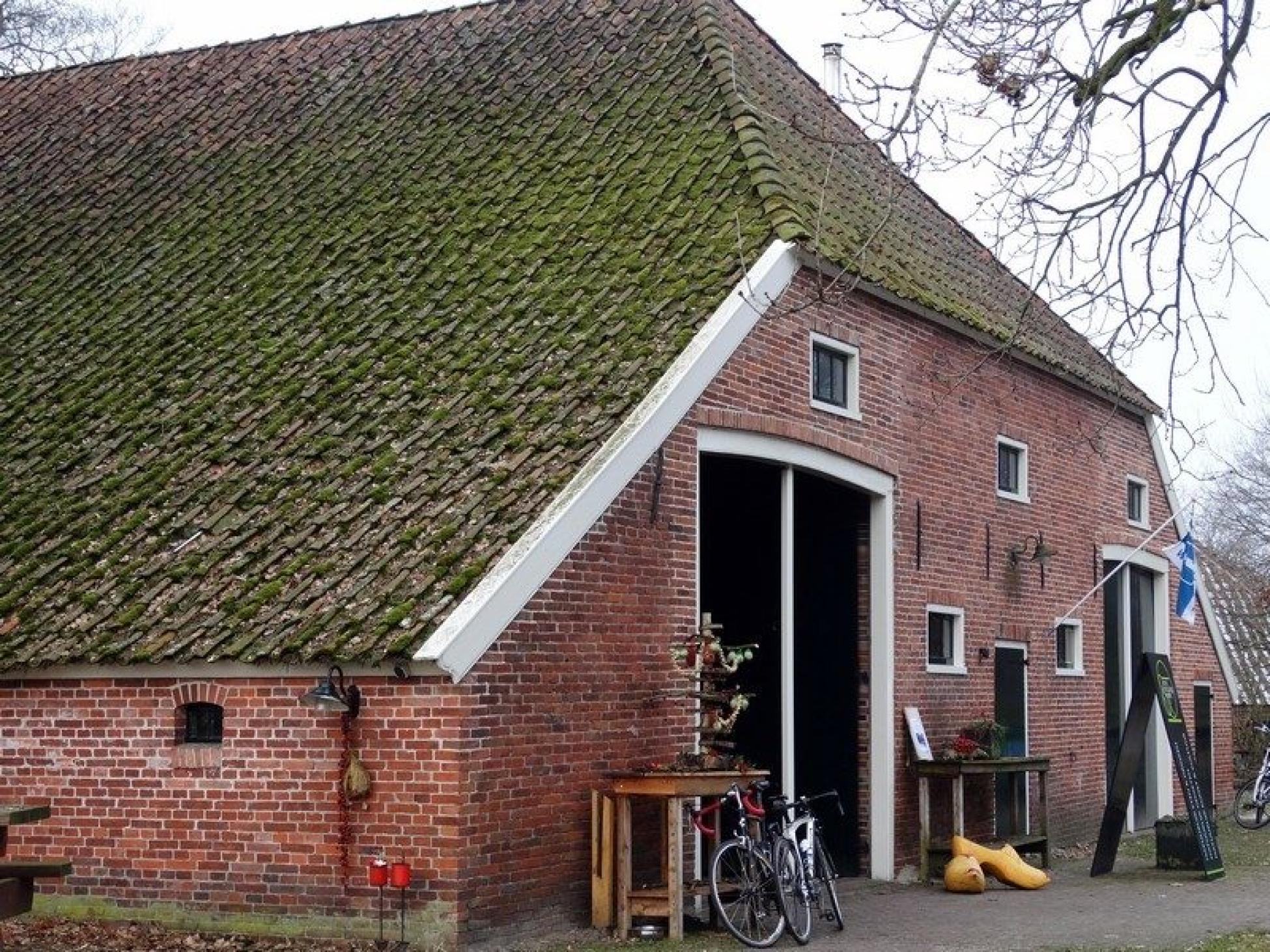 De ingang van de boerderij van Natuurmonumenten De ingang van de boerderij van Natuurmonumenten
